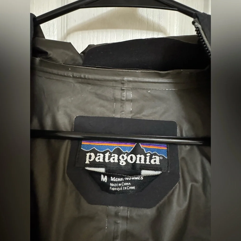 Patagonia M’s Super Cell Jacket – GORE-TEX Paclite® – Size M – Black - Picture 9 of 16